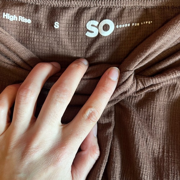 Elegant Brown Maxi Skirt With Slit - Picture 8 of 11